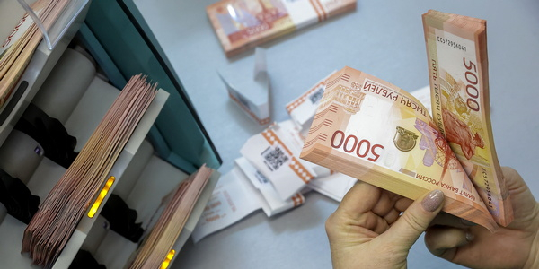 Лимит на оплату частями предлагают поднять до 100 тыс.