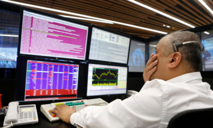 Турецкий рынок обвалился на 7% на фоне отказа Эрдогана посетить Израиль