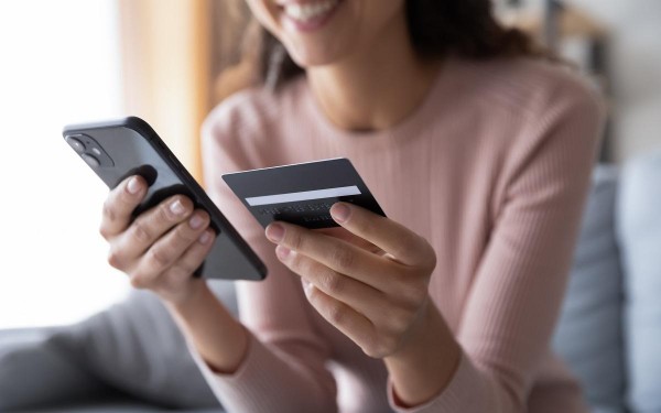 Как перевести деньги с телефона карту: МТС, Tele2, «Мегафон», «Билайн»