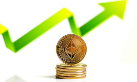 Ethereum завоевывает $2100: данные в цепочке рисуют путь к $2400