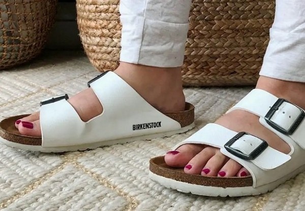 Birkenstock  рассчитывает на минимальную оценку в 8,3 млрд USD