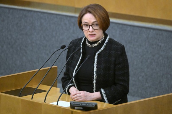 Экономисты прогнозируют ослабление доллара до 80 рублей к концу года