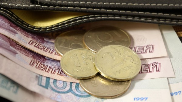 Эксперт: инфляция в России по итогам следующего года замедлится до 5-6% с 7,5%