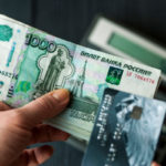 Правительство одобрило лимит в 100 тыс. рублей для переводов без открытия счета