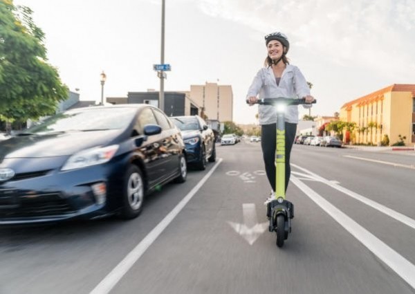 Разорившийся стартап Superpedestrian выставил на продажу 20 000 самокатов