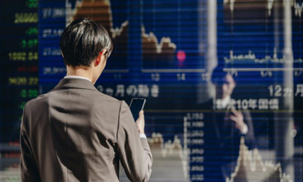 Индекс Nikkei и курс иены упали после землетрясений в Японии
