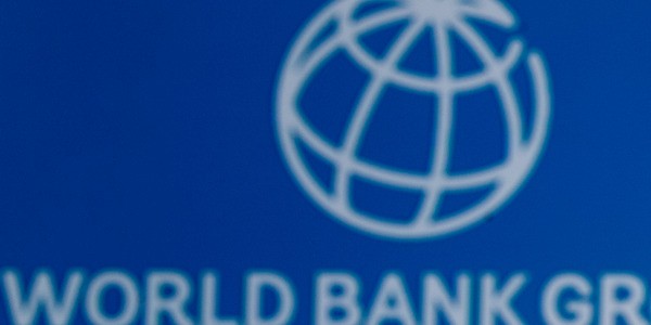 ВБ улучшил прогнозы роста российской и мировой экономик в 2023 году