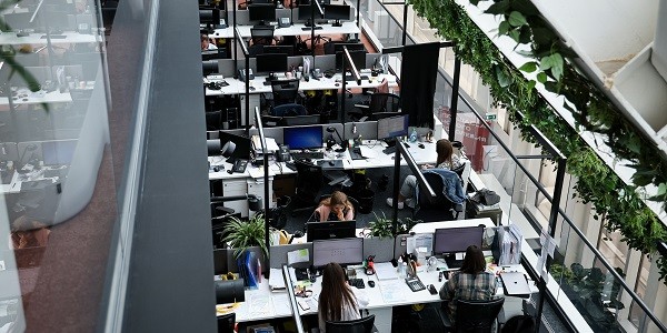 За разглашение зарплат коллег может грозить увольнение