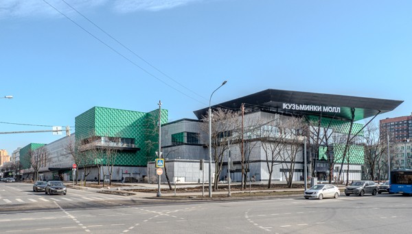 Главные темы недели: в Москве открылся «Кузьминки Молл», дискаунтеры В1 начали региональную экспансию, Ozon пересчитал сервисный сбор, но дискуссия продолжается