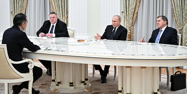 Путин: у ЕАЭС и БРИКС может быть «много интересных направлений развития»