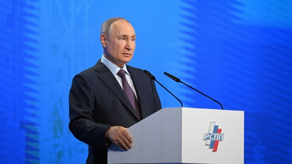 Песков: Путин в субботу проведет совещание по экономическим вопросам
