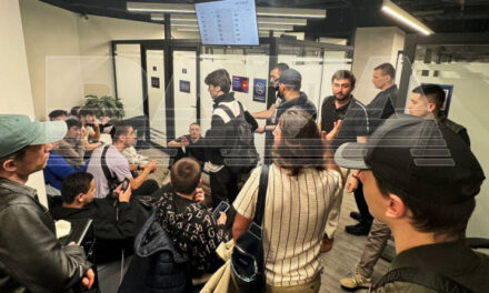 Клиенты пытались взять криптобиржу Beribit штурмом и жалуются на проблемы с выплатами