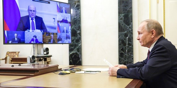 Путин: формирование бюджета должно основываться на бюджетных правилах