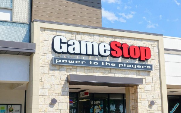 Roaring Kitty избавился от опционов на акции GameStop
Roaring Kitty избавился от опционов на акции GameStop