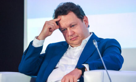 Первый зампред ВТБ — об обратном сплите, дивидендах и стратегии брокера