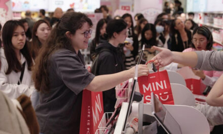 Miniso побила рекорды продаж в день открытия флагмана в Париже