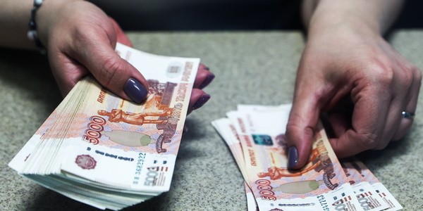 Разрыв между пенсиями работающих и незанятых упал на 17%