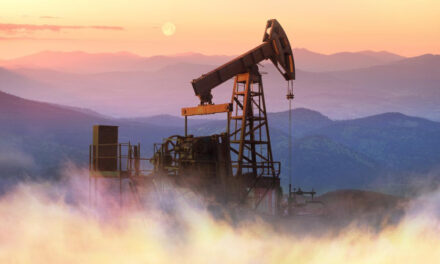 Цены на нефть Brent впервые с конца июля превысили $82 за баррель