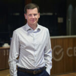 Топ-менеджер Сбера Алешкин рассказал о развитии инклюзивных сервисов банка