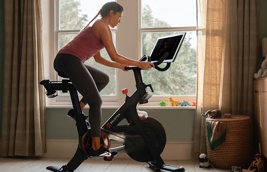 Peloton начнет требовать 95 USD с подписчиков, купивших тренажеры «с рук»