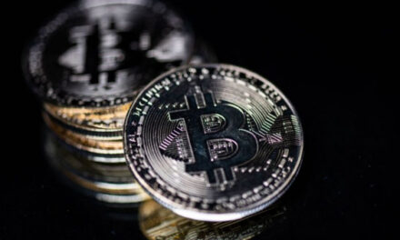 Падение цен на биткоин увеличивает импульс покупок и подталкивает балансы BTC на бирже до 6-летних минимумов