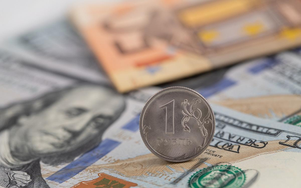 Курс доллара от ЦБ останется выше ₽101 до конца новогодних праздников