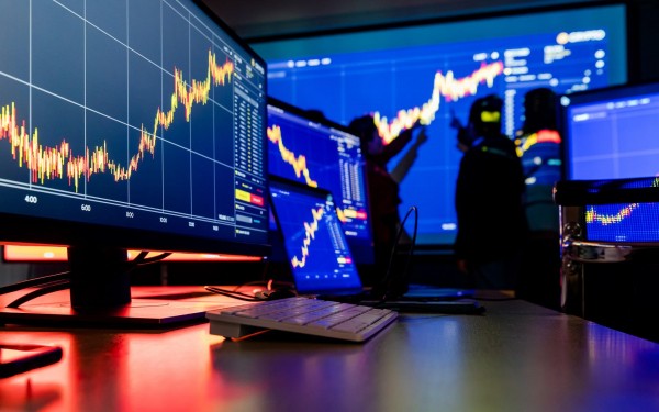 В «Атоне» допустили рост индекса Мосбиржи более чем на 30% в 2025 году