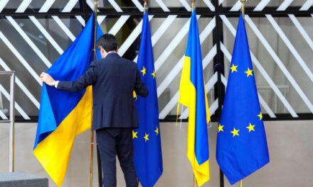 Швейцарский сенатор Поджиа счел отказ пригласить РФ на саммит по Украине ошибкой