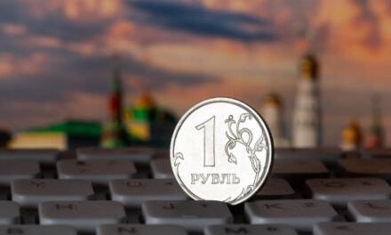 Доллар по итогам 2024 года вырос к рублю на 13,4%, превысив ₽101