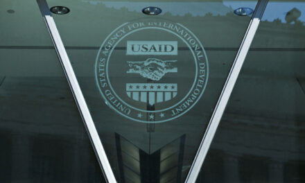 Илон Маск и тайная комната: как «дети DOGE» штурмовали офис USAID