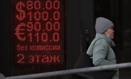 Почему падает курс доллара: 4 фактора текущего укрепления рубля