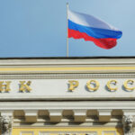 ЦБ: каждый месяц дропперами становятся около 80 тысяч россиян и иностранцев