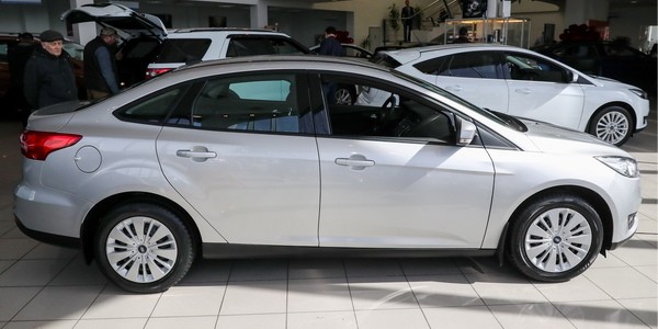 Автодилеры просят поддержать отрасль авторитейла Автодилеры просят поддержать отрасль авторитейла