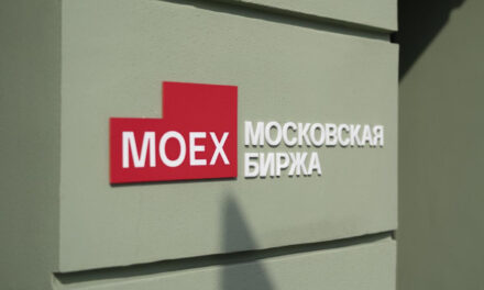 Индекс Мосбиржи достиг 3000 пунктов на сообщении FT о предложении Путина