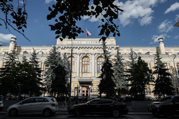 Курс доллара в июне 2025-го: 7 факторов, играющих против рубля
Курс доллара в июне 2025-го: 7 факторов, играющих против рубля