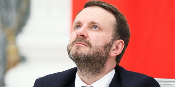 Экономика РФ должна сделать шаг вверх, а не вперед — Орешкин
