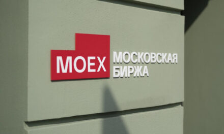 Индекс Мосбиржи скорректировался после переговоров России и Украины