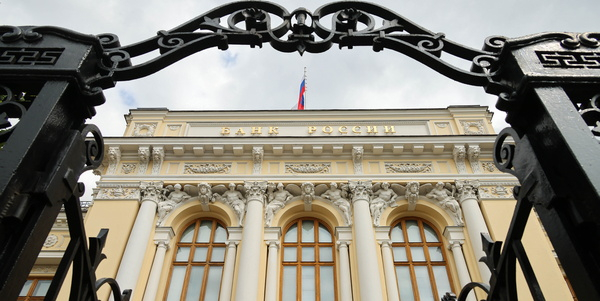 Набиуллина: при принятии дальнейших решений по ставке ЦБ нужно действовать осторожно