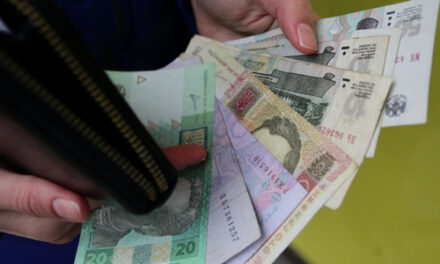 Рост налогов сократит прирост доходов населения на 0,4%