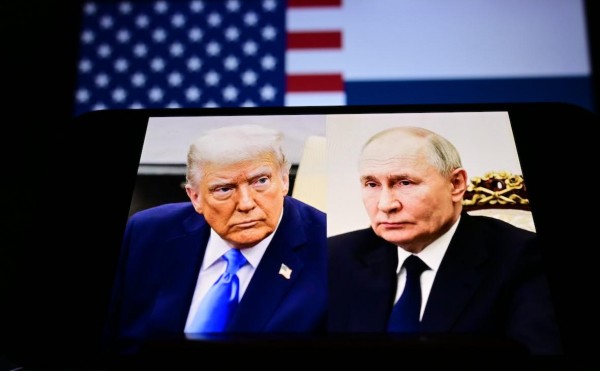 
                    На Мосбирже начались первые торги на срочном рынке в выходные
                