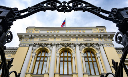 «Остудит пыл спекулянтов». Почему ЦБ снизил ключевую ставку до 17%