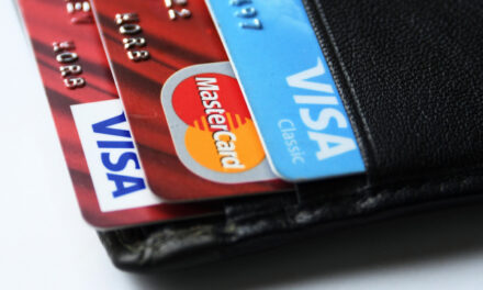 В России выведут из оборота карты Visa и Mastercard. Пользоваться ими больше небезопасно