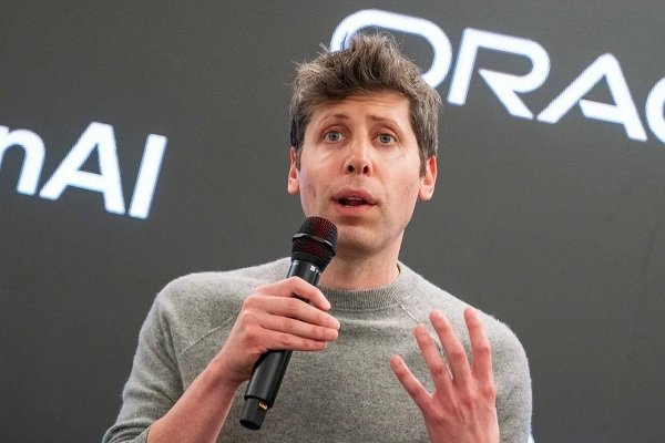 Глава OpenAI хотел создать конкурента SpaceX