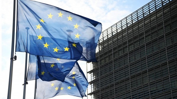 Еврокомиссар Домбровскис назвал иск ЦБ против Euroclear спекулятивным
