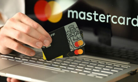«Ъ»: c начала года банки заблокировали миллионы карт и счетов физлиц