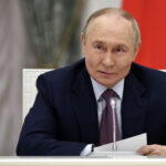 Путин поручил Кабмину и ЦБ расширить импорт приоритетных товаров и услуг