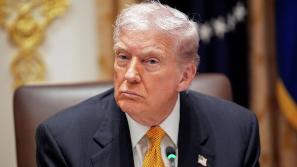 Трамп заявил, что США пристально следят за развитием протестов в Иране
