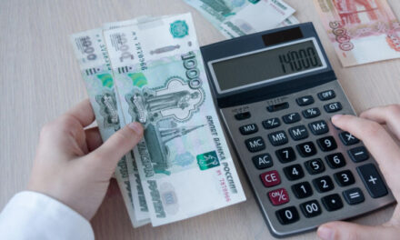 РИА Новости: доля рублевых вкладов в банках РФ в 2025 году выросла до 94,8%