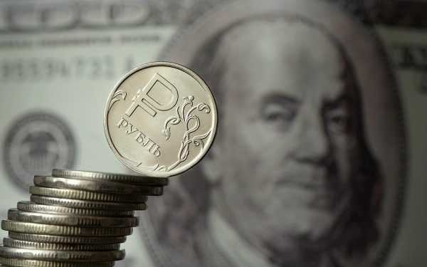 Курс доллара в феврале 2026-го: почему рост рубля до ₽75 — не предел
Курс доллара в феврале 2026-го: почему рост рубля до ₽75 — не предел