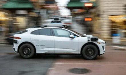Инвесторы оценили Waymo в 126 млрд USD